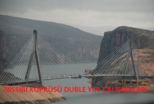 KAHTA NİSSİBİ kÖPRÜSÜNÜN DUBLE YOL ÇALIŞMALARI DEVAM EDİYOR
