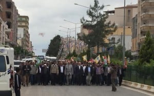 KAHTA ESKİ BELEDİYE BAŞKANI AHMET TURANLI VE AİLESİ HDP’YE GEÇTİ