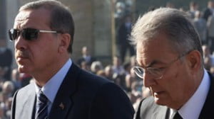 CUMHURBAŞKANI: CHP ESKİ GENEL BAŞKANI  DENİZ BAYKAL İLE GÖRÜŞTÜ