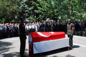 ŞEHİT UZMAN ONBAŞI MÜSELLİM ÜNAL SON YOLCULUĞUNA UĞURLANDI