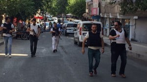 DİYARBAKIR’DA SALDIRI: 1 POLİS ŞEHİT