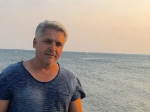 TİMSAH GÖZYAŞLARI