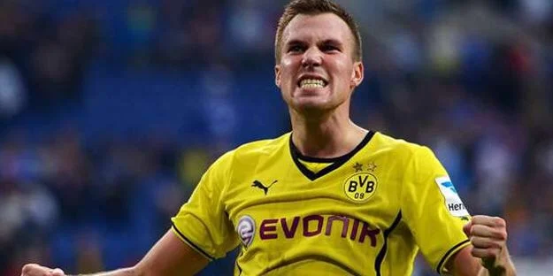 Galatasaray Alman Sağ Kanat Oyuncusunu Bitirdi