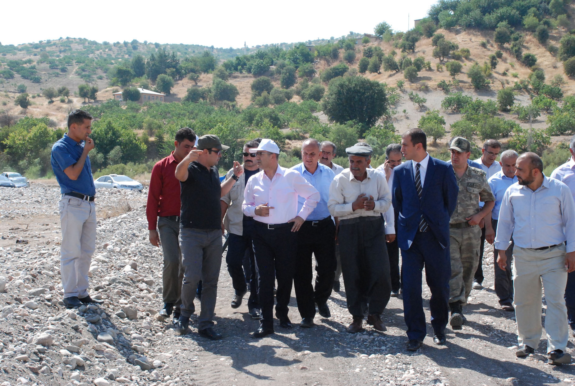 VALİ DEMİRTAŞ’IN İLÇE GEZİLERİ DEVAM EDİYOR