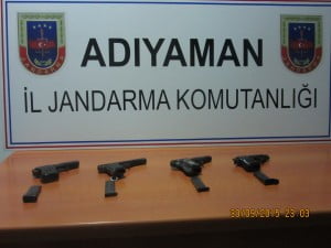 Kahta’da Jandarma’dan Kaçak Silah Operasyonu