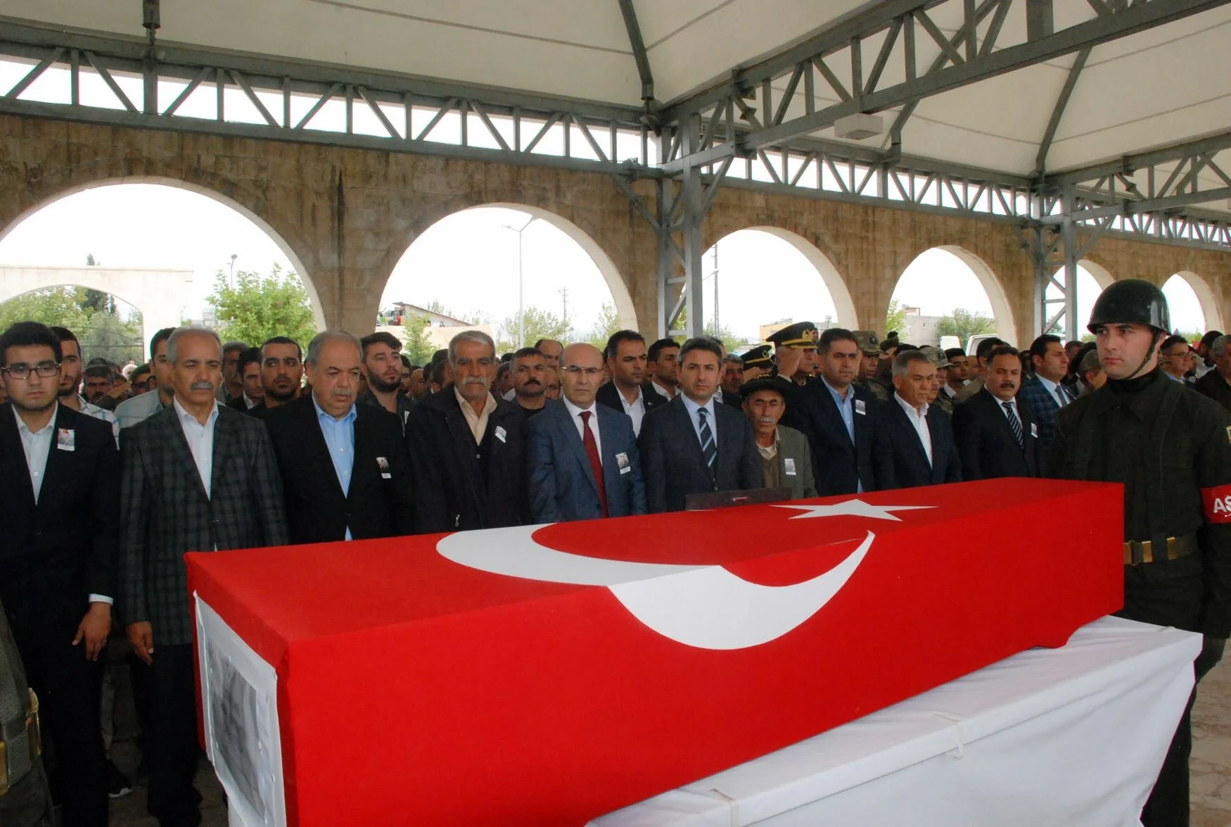 ADIYAMAN ŞEHİDİNİ UĞURLADI