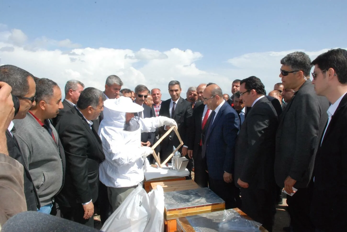 KÂHTALI ARICILARA KOVAN DESTEĞİ.