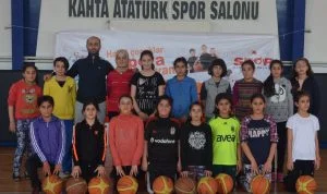 KAHTA’DA YAZ SPOR OKULU AÇILDI