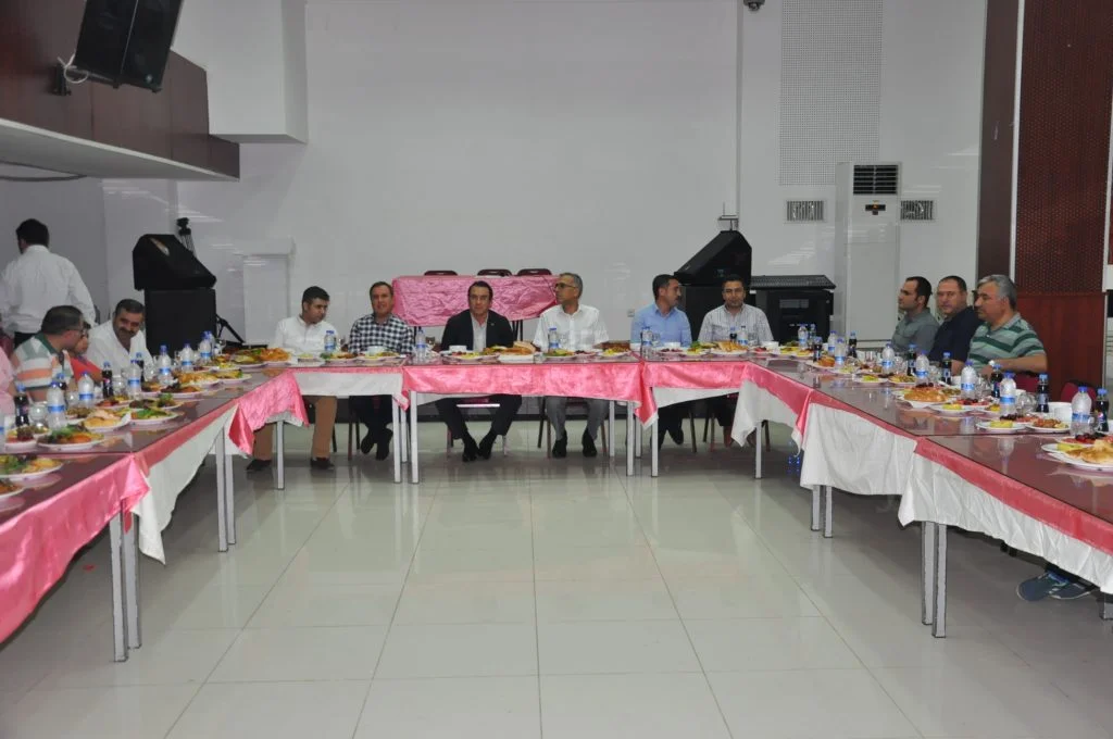 KAHTA DEVLET HASTANESİ PERSONELİ İFTARDA BULUŞTU.