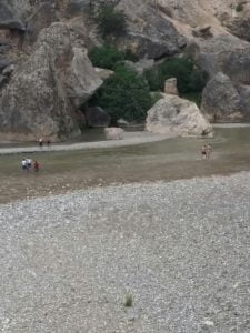 CENDERE KÖPRÜSÜ’NDE MAHSUR KALAN 5 KİŞİ KURTARILDI