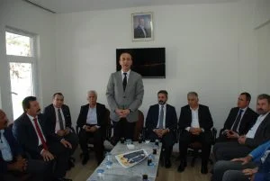 ADIYAMAN VALİSİ ERİN VE TBMM BAŞKANVEKİLİ AYDIN’DAN KAHTA MUHTARLAR DERNEĞİNE ZİYARET