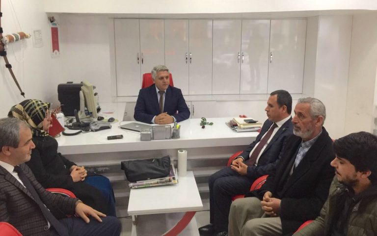 BAŞKAN AKEL, KAHTA GAZETECİLER CEMİYETİ’Nİ ZİYARET ETTİ.