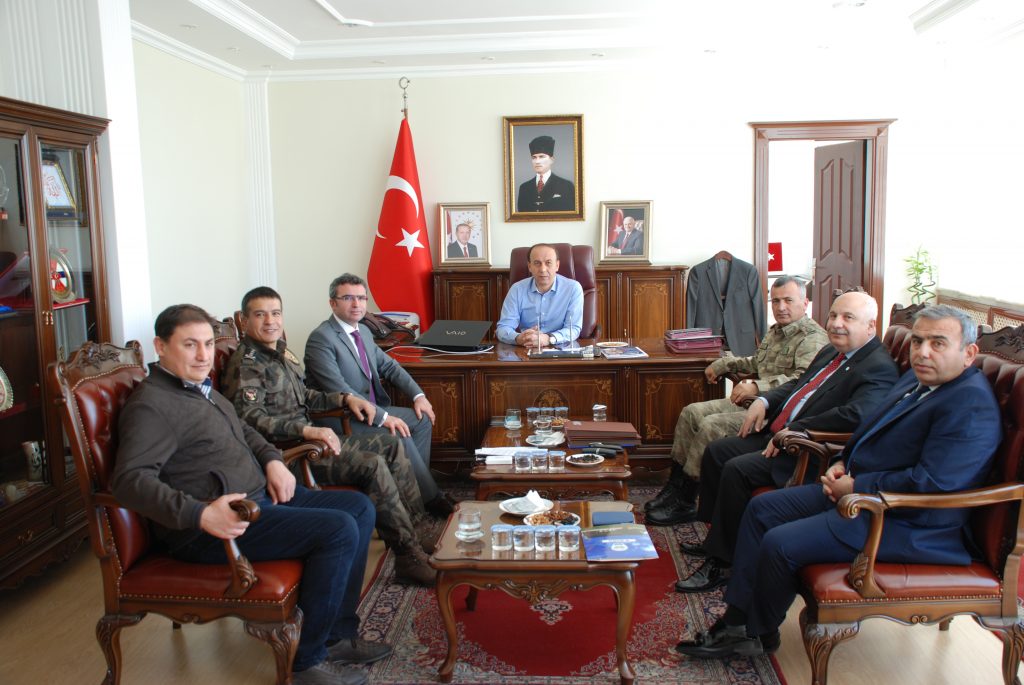 UYUŞTURUCU İLE MÜCADELE TOPLANTISI VALİLİKTE YAPILDI