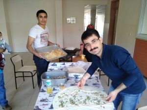 KAHTA HALK EĞİTİM MERKEZİNDE AŞÇILIK KURSU