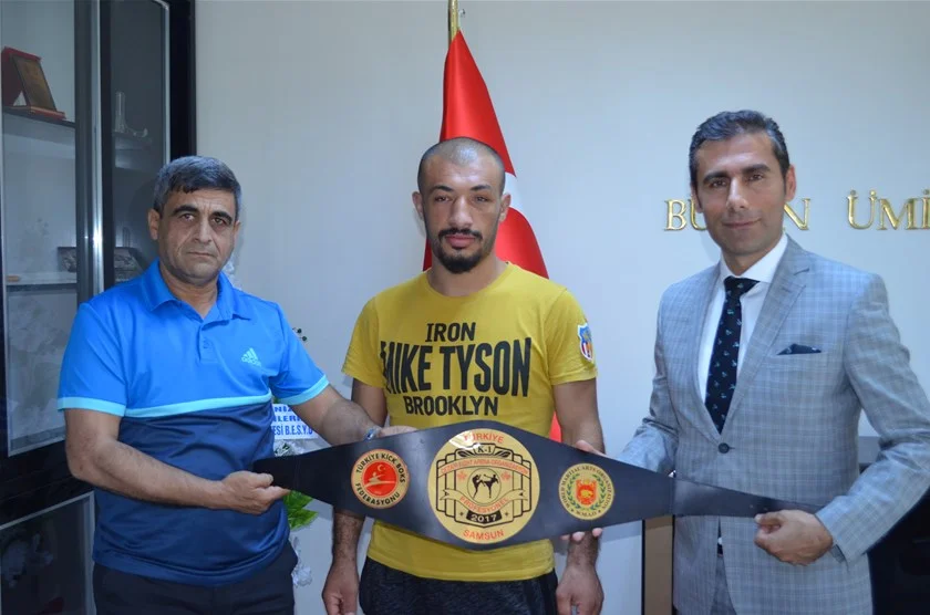 ADIYAMAN KİCK BOKSDA ALTIN KEMERİ KAPTI