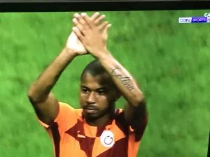 Gomis Karabükspor’a gol yağdırdı.