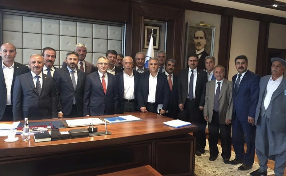 ADIYAMAN’DAKİ STK’LAR TÜTÜN İÇİN ANKARA’YA ÇIKARMA YAPTI