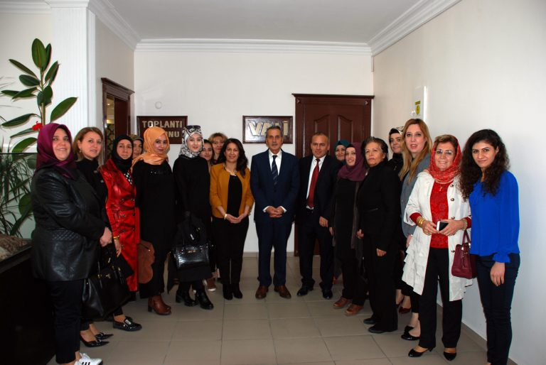 ADIYAMAN GENÇ KUŞAK GİRİŞİMCİ KADINLAR DERNEĞİ İLE KENT KADIN KONSEYİ’NDEN VALİ KALKANCI’YA ZİYARET