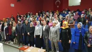 ESKİ BAKAN RAMAZANOĞLU, KYK ÖĞRENCİLERİ İLE BİRARAYA GELDİ