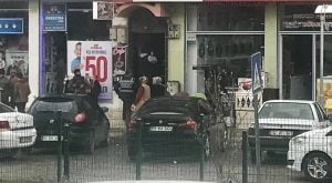 Kahta’da Narkotik Ekipleri Cafe ve Kahvehanelerde Uyuşturucu Aradı.