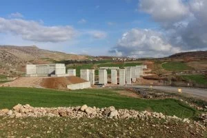 Kahta’nın İlk Viyadüğünün Ayakları Tamamlandı