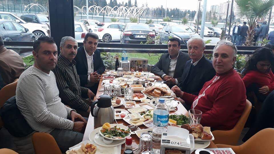 İSTANBUL’DAKİ ADIYAMANLILAR KAHVALTIDA BULUŞTU