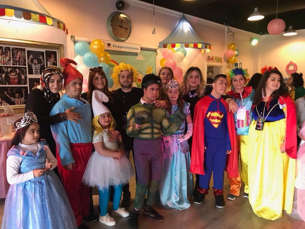 DOWN BALO’DA ÇOCUKLAR DOYASIYA EĞLENDİ