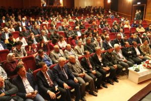 Kahta Kaymakamlığı, İlçe Milli Eğitim Müdürlüğü ve Kahta Mesleki ve Teknik Anadolu Lisesi tarafından, İstiklal Marşı’nın kabulü ve Mehmet Akif Ersoy’u anma günü kapsamında program düzenlendi.