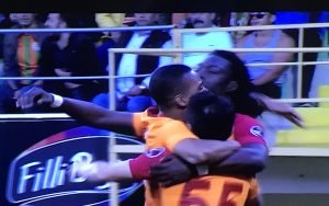 Cimbom zirveye kuruldu