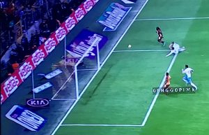 Galatasaray Trabzonspor’u 2-1 İle Geçti.