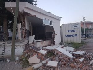 Depremde Bazı Evlerde Hasar Oluştu-Videolu Haber