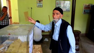 89 yaşında sandığa gitti