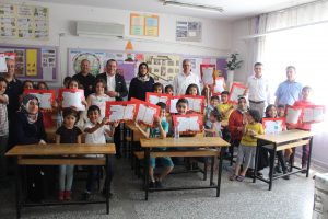 Kahta ilçesinde öğrencilerin karne heyecanı