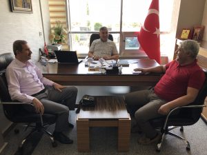 Kahta Gazeteciler Cemiyeti, Destek ve Kalite Hizmetleri Müdürü Hulusi Fırat’ı ziyaret etti.