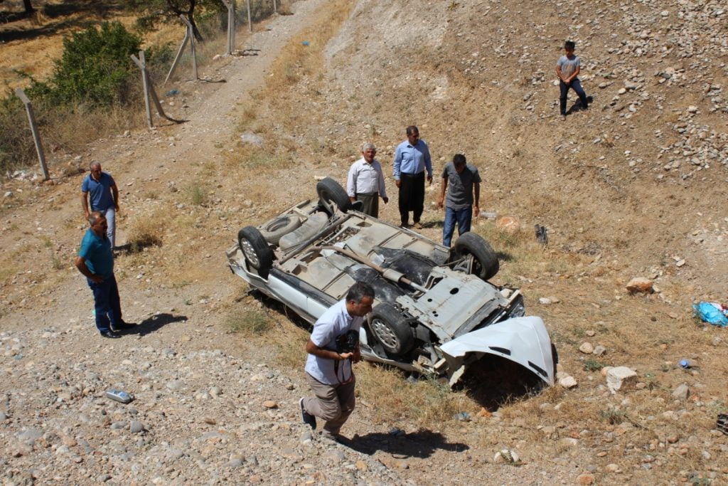 Düğün Yolunda Kaza: 1 Ölü, 3 Yaralı