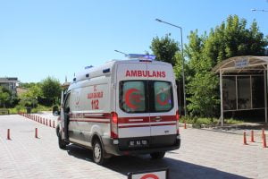 Kahta’da Yüksekten Düşen Çocuk Hastanelik Oldu