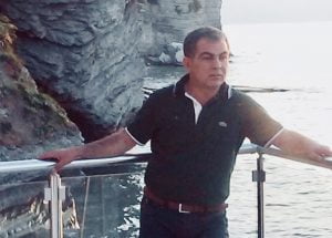 Sağlık personeli mesire alanında kendini astı