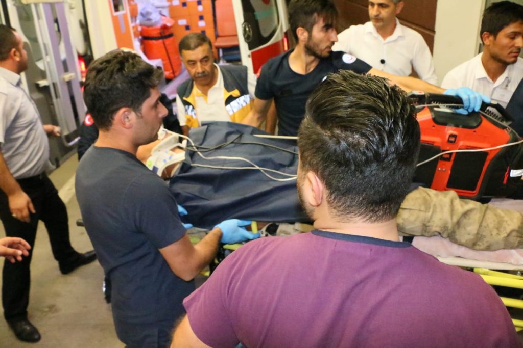 Teröristler Askeri Araca Tuzak Kurdu: 1 Yaralı