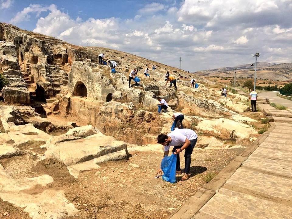 AK Partili Gençlerden, Ören Yerinde Temizlik