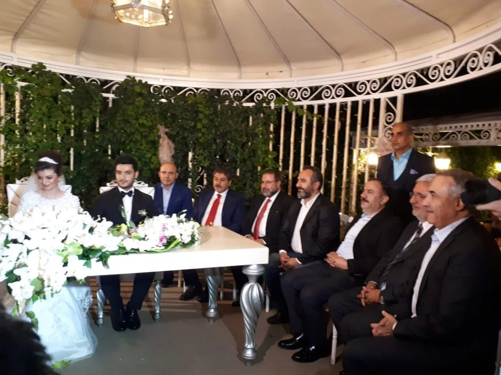 İki Gazetecinin Mutlu Günü