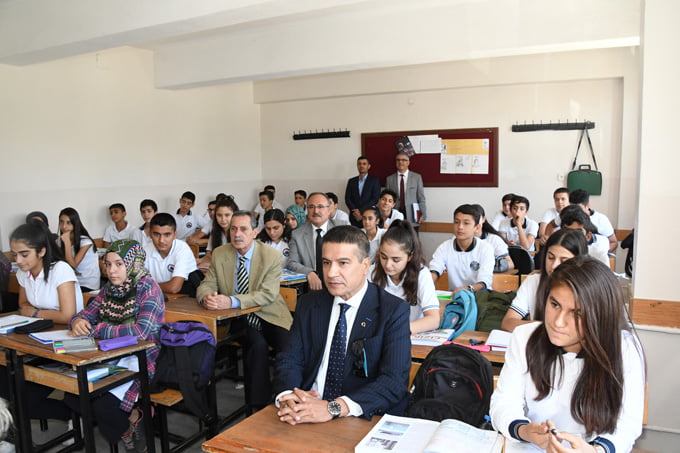 Vali Kalkancı, Lise Müdürleriyle Güvenlik Toplantısı Yaptı.