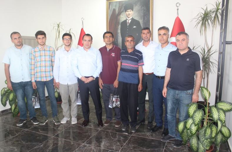 Şampiyon Öğrenciler Ödüllendirildi