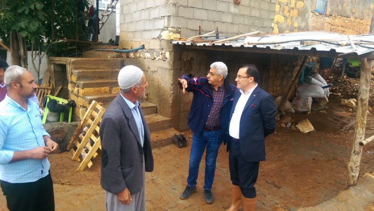 Kaymakam Kaya, Sel Felaketinden Etkilenen Köylüleri Ziyaret Etti.