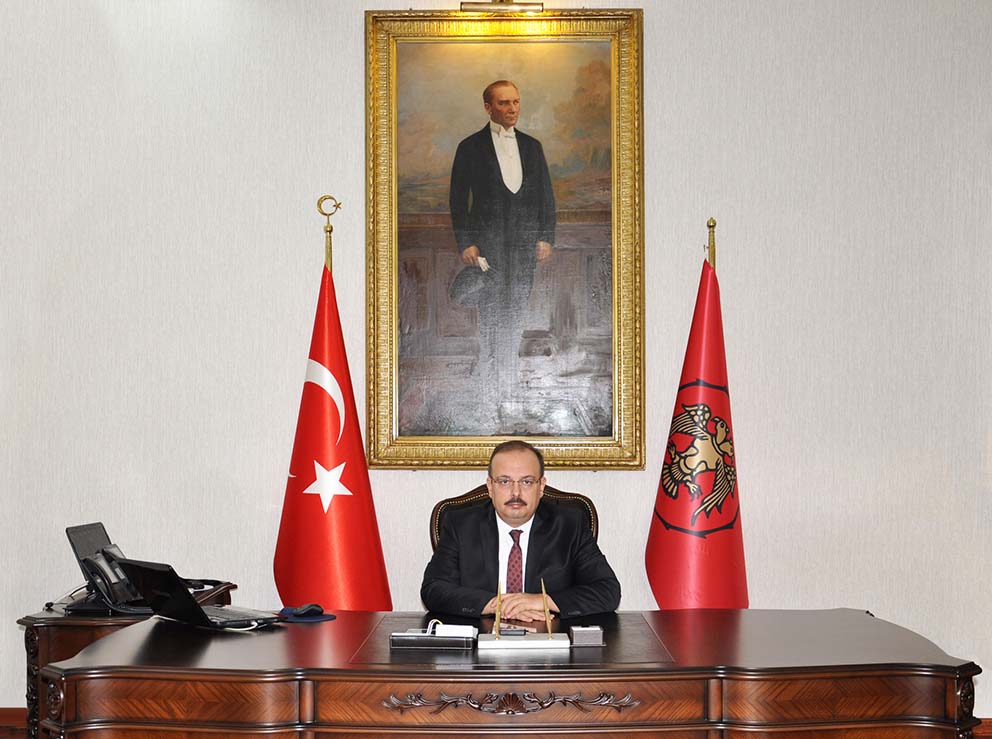 Kahta Eski Kaymakamı Bursa Valisi Oldu