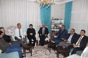 Çelik Damatsız Gelini Ziyaret Etti.