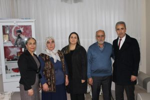 Pekmez’in Eşi Yeşim Pekmez’den Şehit Ailelerine Ziyaret