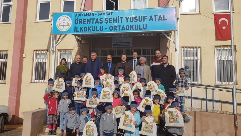 Tarsim’den Depremzede Öğrencilere Giyim Yardımı