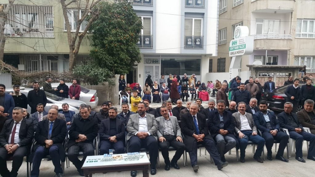 Genç İHH Kitap Kafe’nin Açılışı Yapıldı