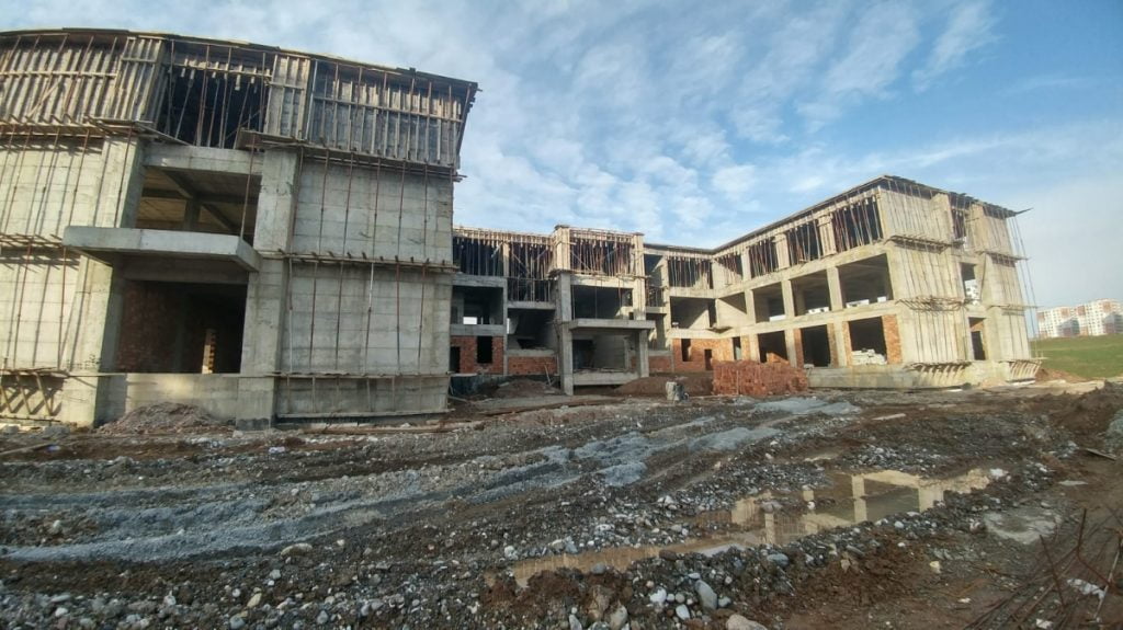 Kahta Merkez 3 Okulun İnşaatı Sürüyor