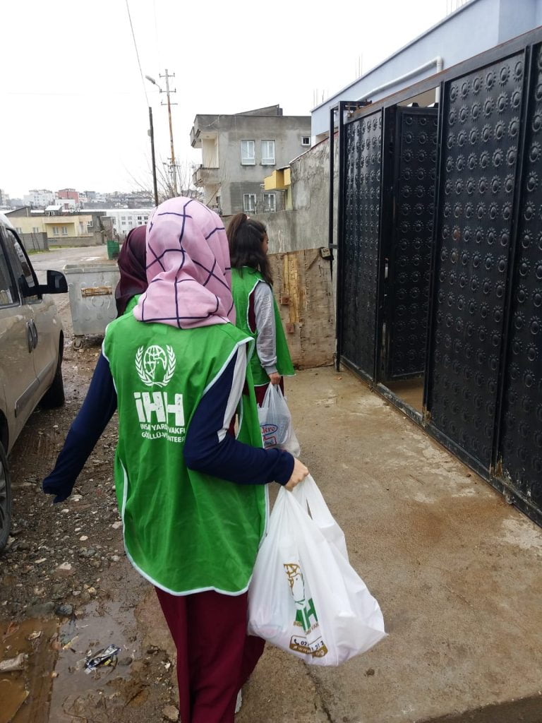 Kahta İHH çalışıyor